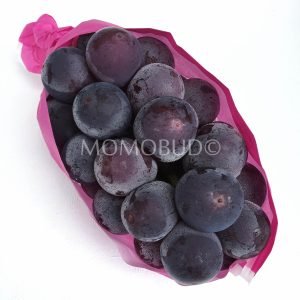 Japanese Nagano Purple Seedless Grapes