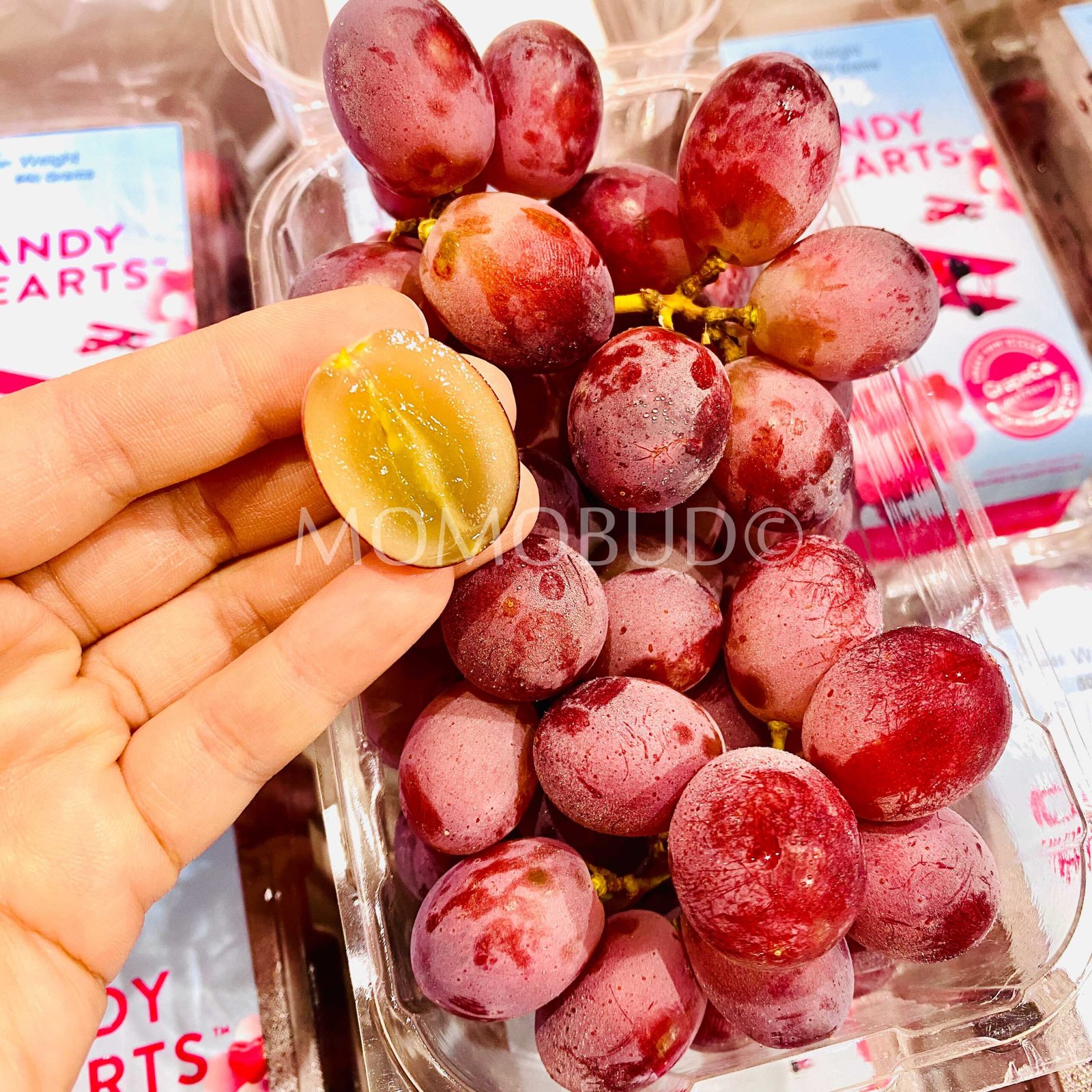 Candy Hearts® Red Seedless Grapes (500g punnet) - Image 3