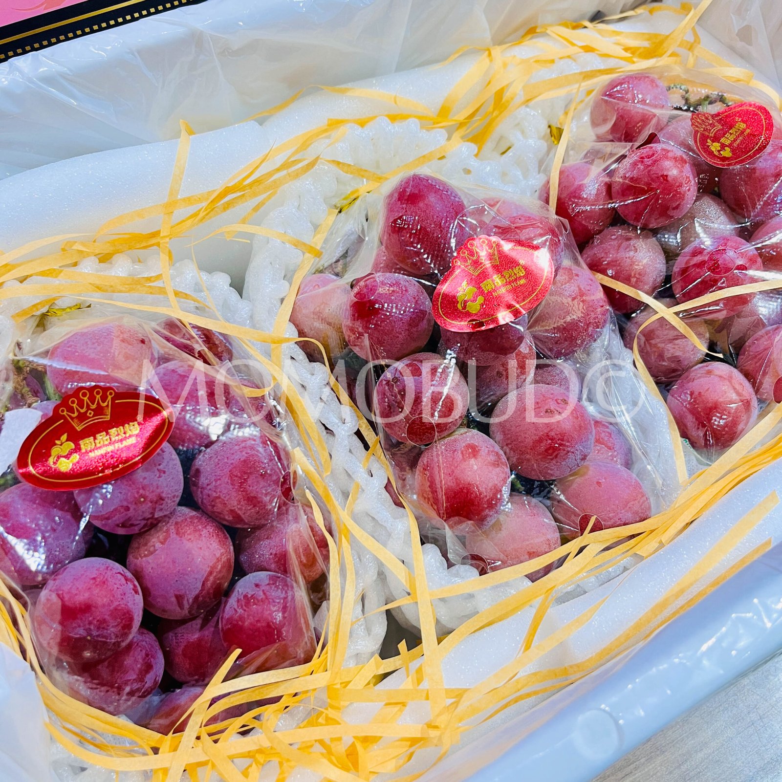 China Queen Nina Red Wine Grapes - Image 3