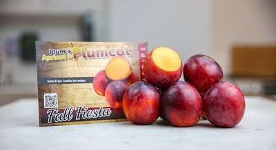 Fall Fiesta Red Plum (500g punnet, 3-4pcs) - Image 2