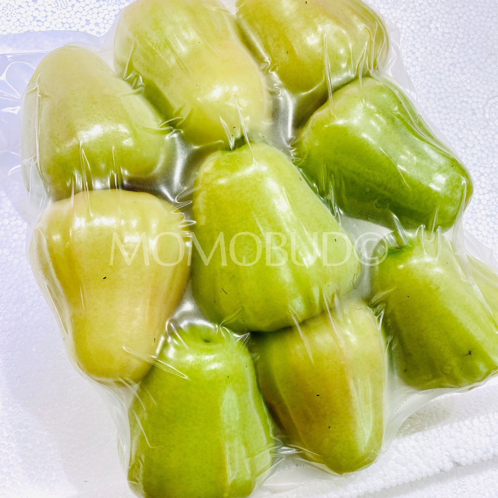 Green Jade Water Rose Apple (Jambu) (1kg approx, 8-10pcs) - Image 2