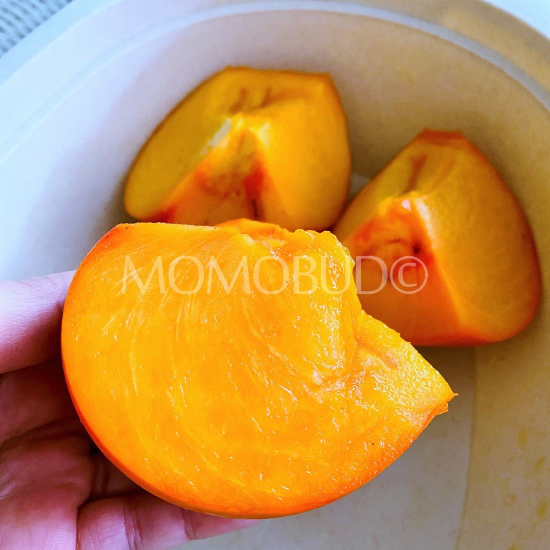 *Exclusive* Japanese Fukugaki Taiten Persimmon (Large) - Image 4