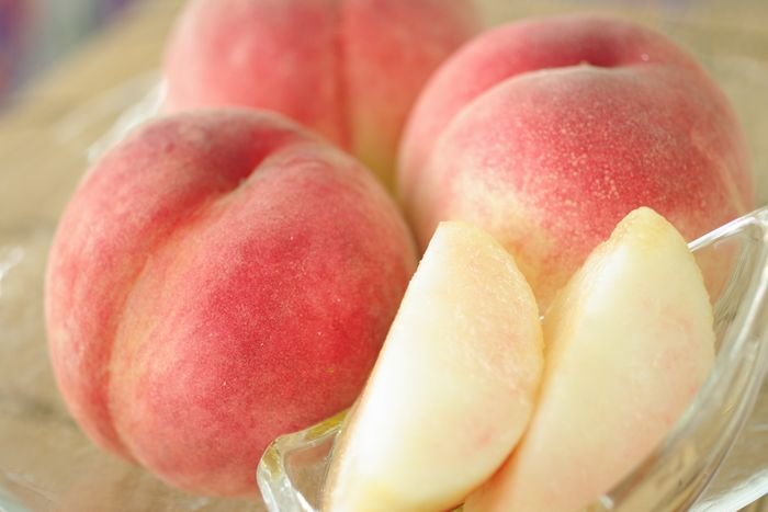 Japanese Kasugai Sachiakane White Peach (X-Large) - Image 2