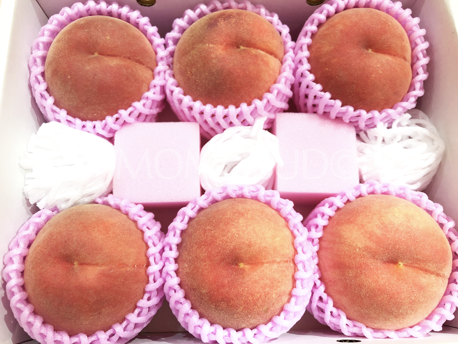 Japanese Akatsuki White Peach Gift Box (Tokushu Grade) - Image 5