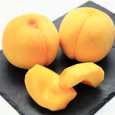 Japanese Yamanashi Golden Yellow Peach Gift Box (1kg) - Image 3