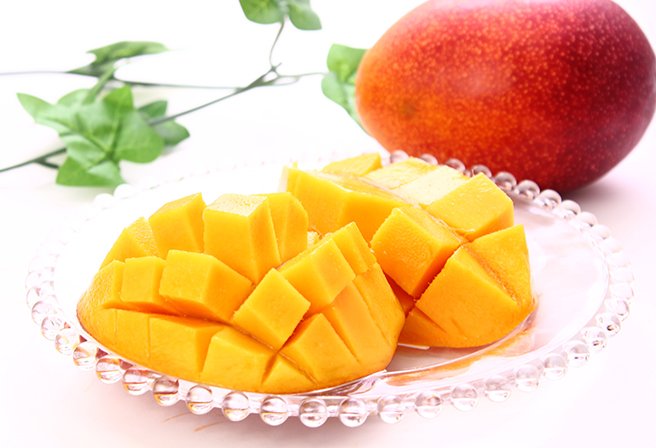 Japanese Okinawa Kanjuku Mango (600-700g approx) - Image 7