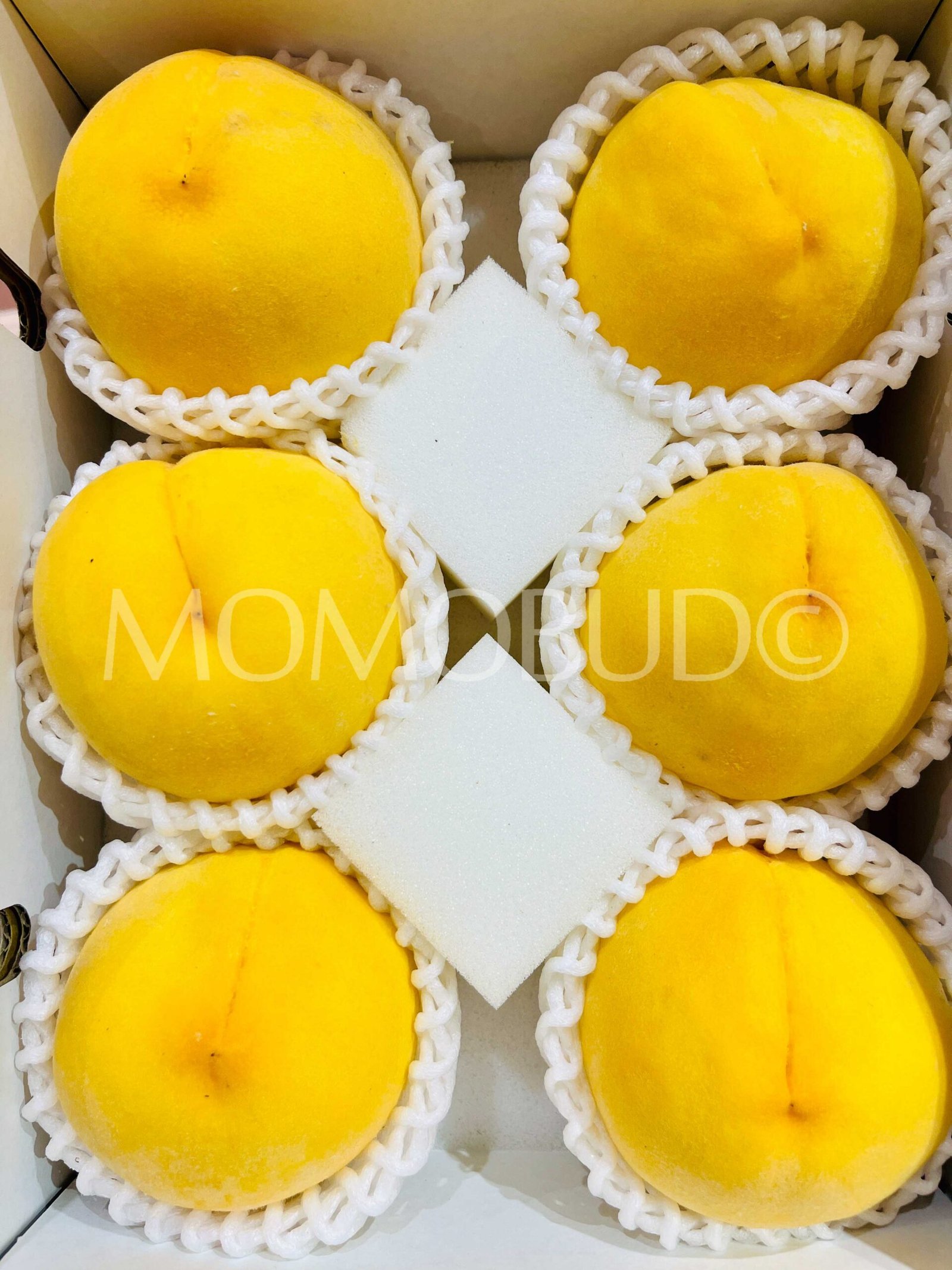 Japanese Yamanashi Ougontou (Peach) Gift Box (1.8kg) - Image 4