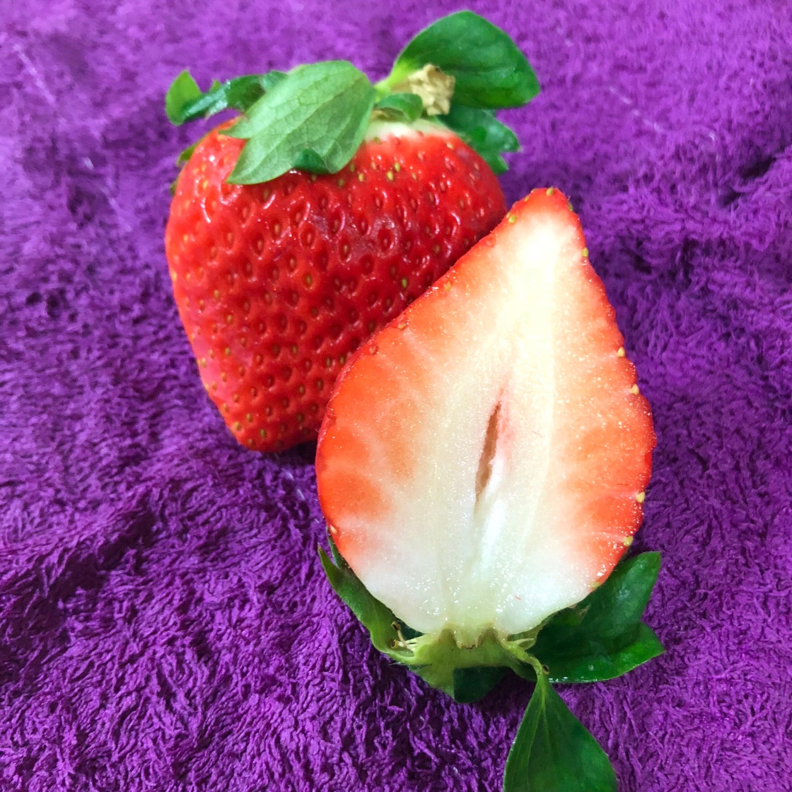 Japanese Yuubeni Ichigo (Strawberry) - Image 5