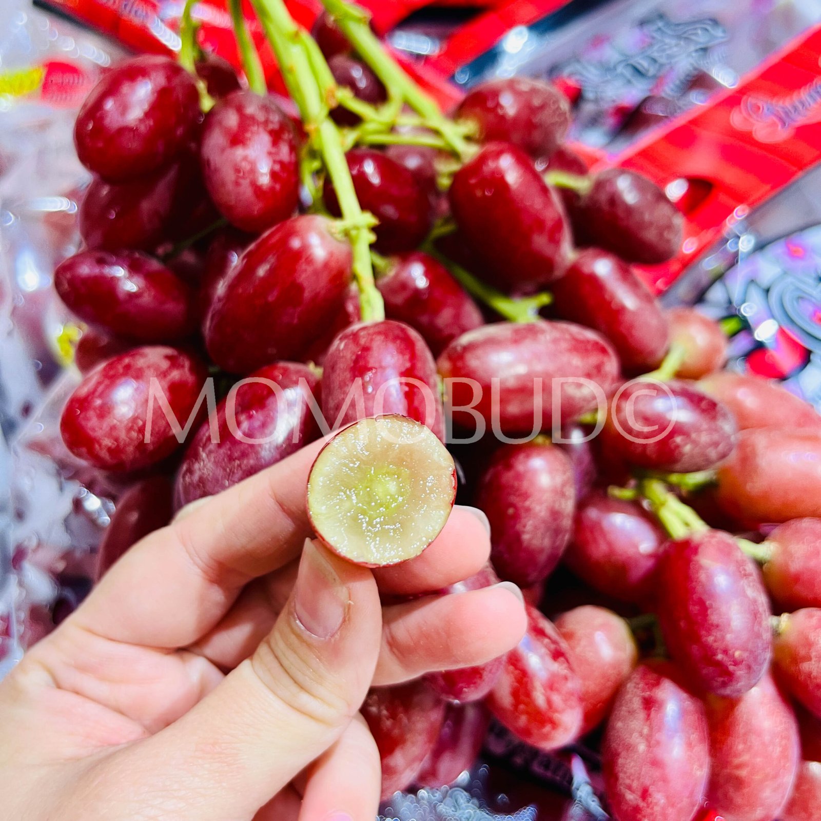 Cherry Crush™ Red Seedless Grapes (1kg) - Image 3